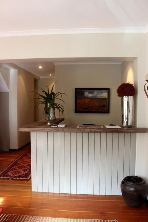 Oak Village B&B Stellenbosch Bagian luar foto