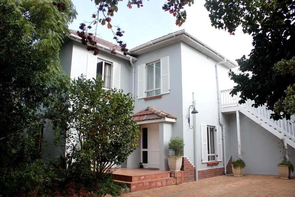 Oak Village B&B Stellenbosch Bagian luar foto