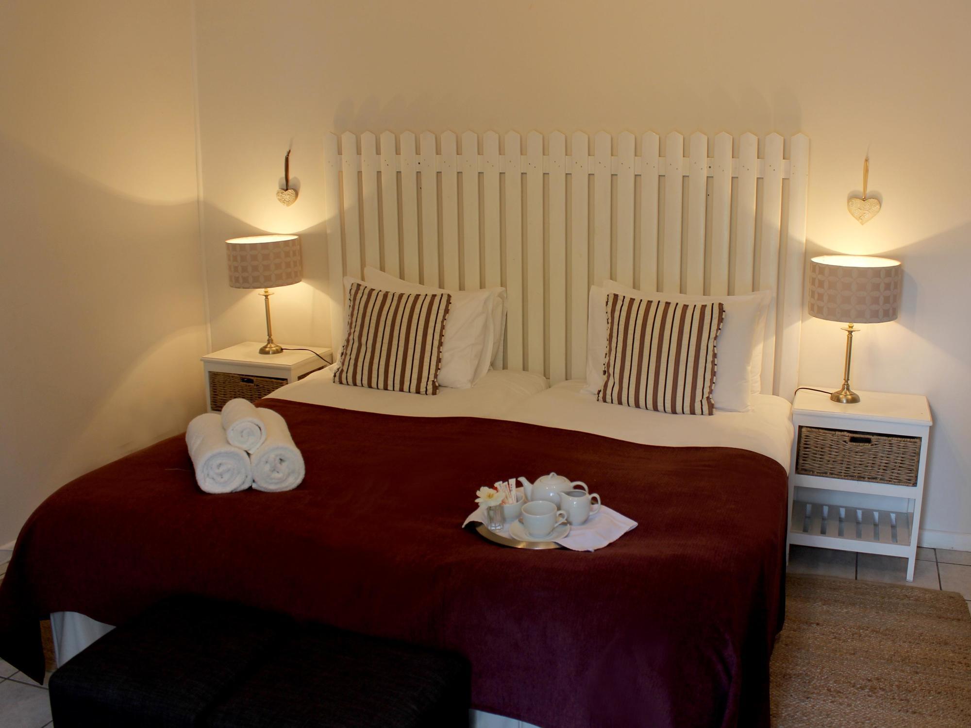 Oak Village B&B Stellenbosch Bagian luar foto
